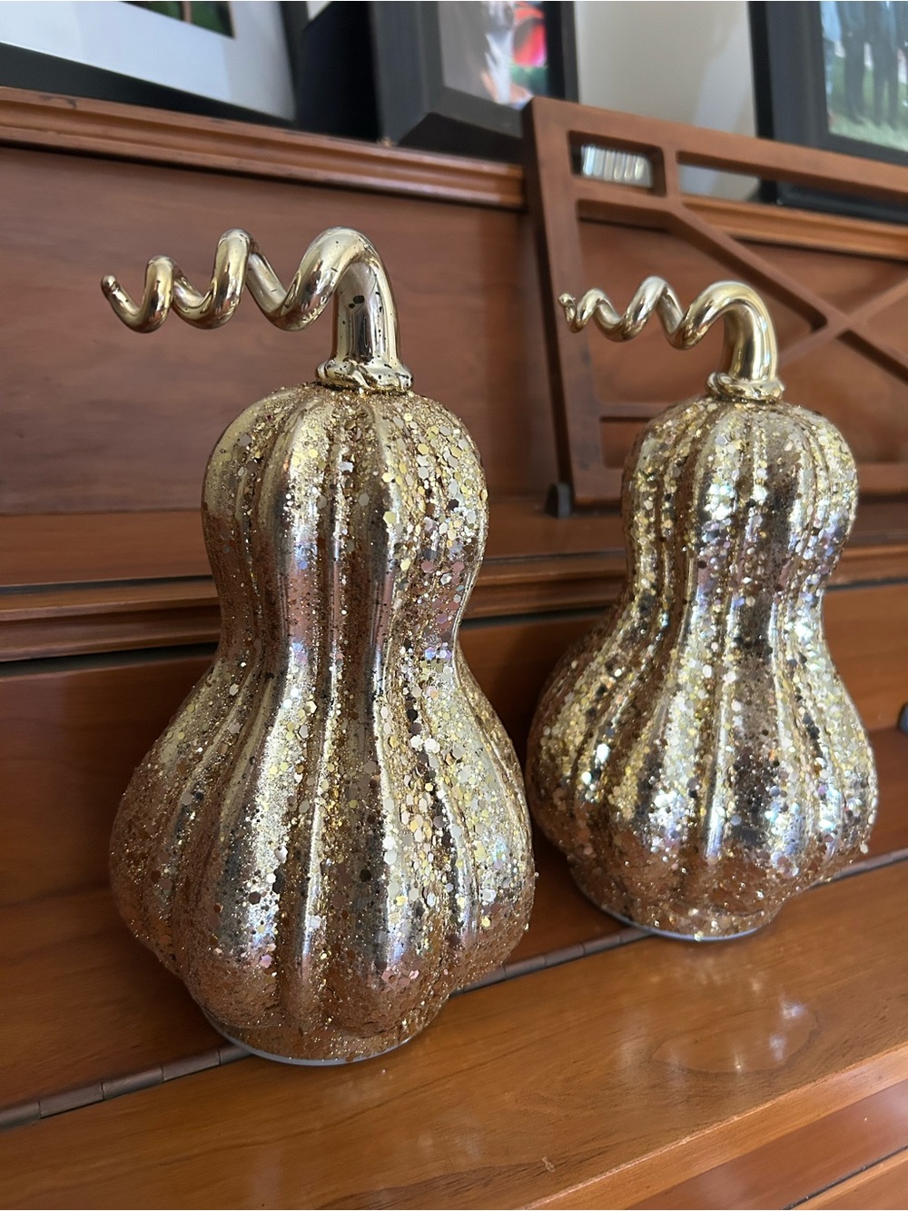Source Unknown Gold Glitter Gourd Pair - Shimmering Pumpkin Accents